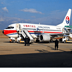 兰州航空运输航空快运业稳步发展的原因是什么？